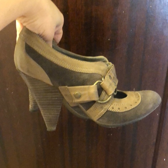 Miss Sixty suede taupe heels size 8 - Picture 2 of 4